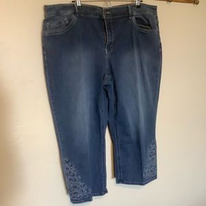 CJ BANKS CROP JEANS